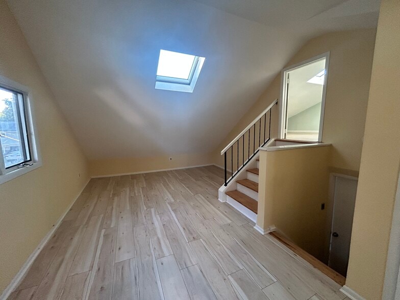 Building Photo - 24 Huron Ave