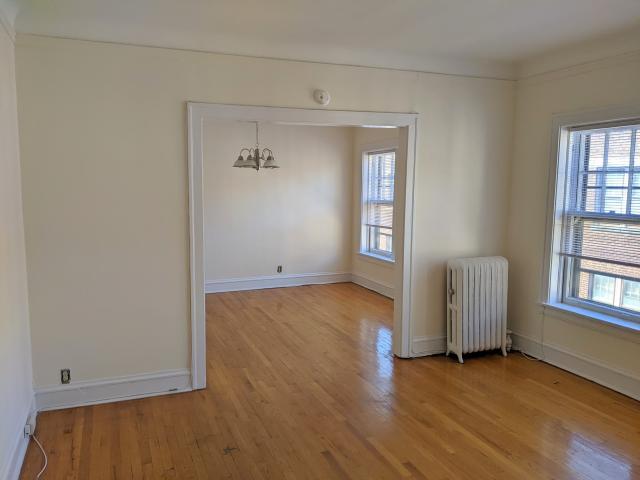 Building Photo - 1 bedroom in Evanston IL 60202