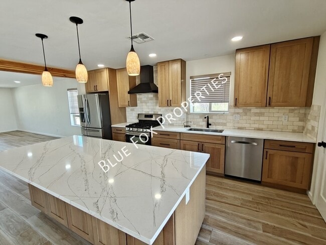 Building Photo - 5440 W Placita De La Promesa