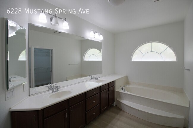 Building Photo - 6228 Mustang Spring Ave