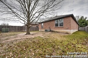 Building Photo - 10727 N Shaenridge