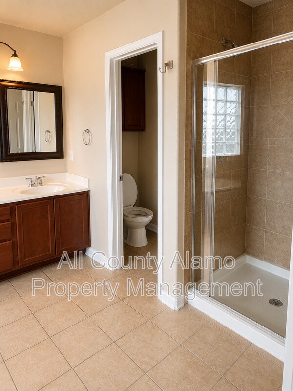 Building Photo - 5565 Saffron Way