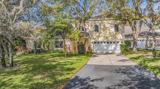Building Photo - 2122 Oak Forest Ln