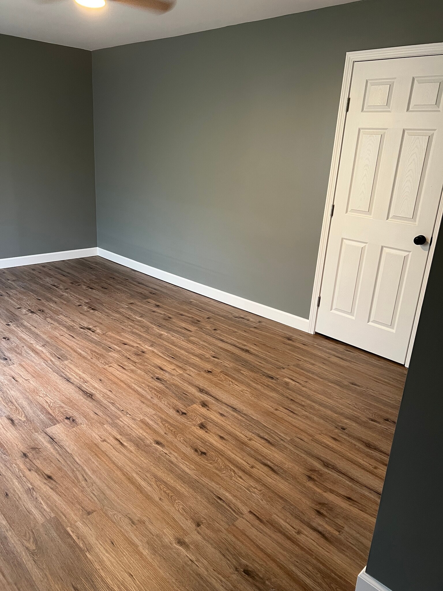 master bedroom - 6435 Myron Ave