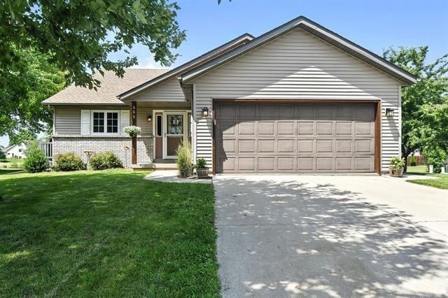 Primary Photo - 609 N Woods Edge Dr
