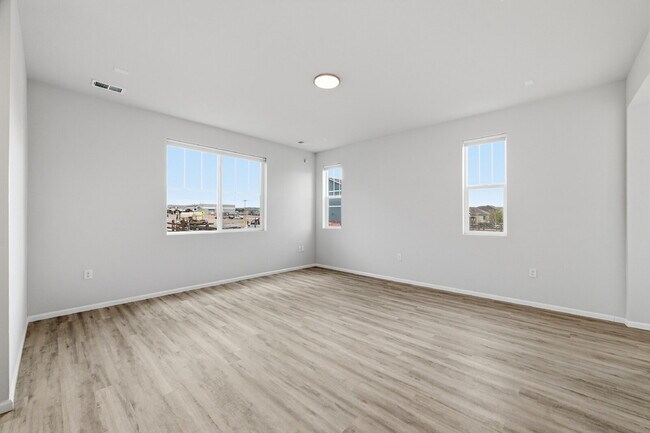Building Photo - $2,740.95 with $300 off the first month's rent, 3 Beds - 2.5 Bath, Single Family Home in Dr Monum...