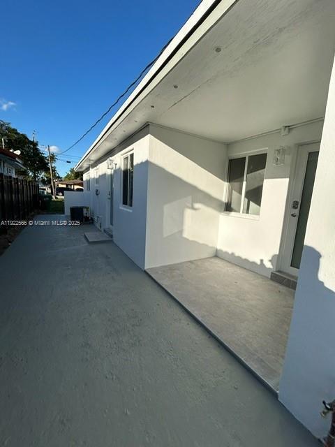 Building Photo - 7154 SW 22nd St