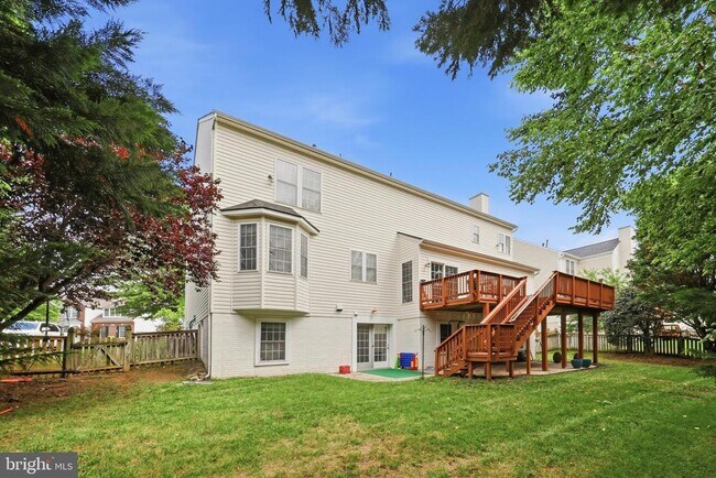 Building Photo - 3852 Glasgow Way