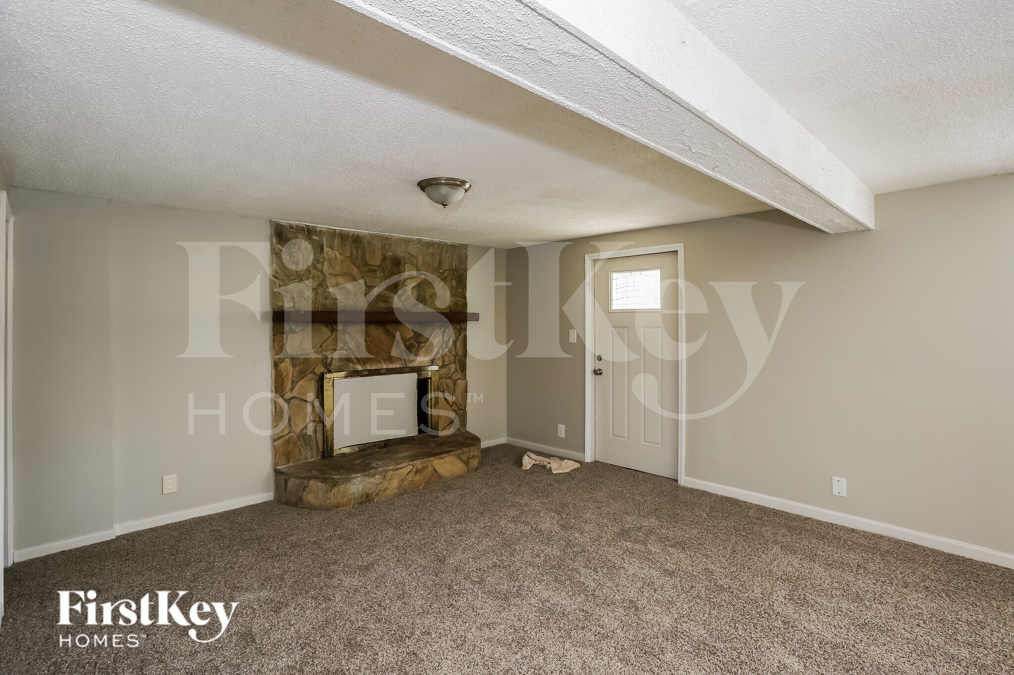 Building Photo - 9208 Thayer Rd