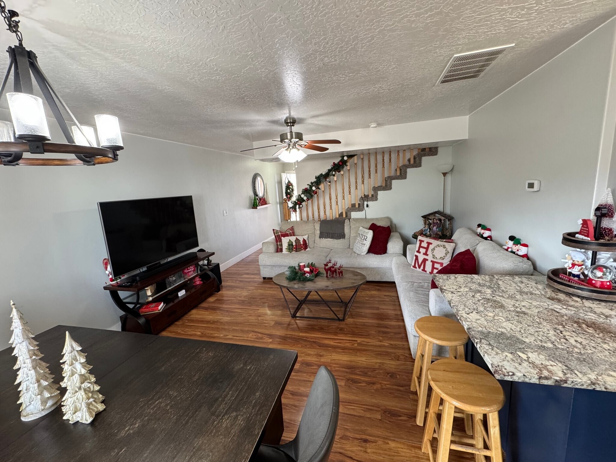 Building Photo - 822 N 1120 E