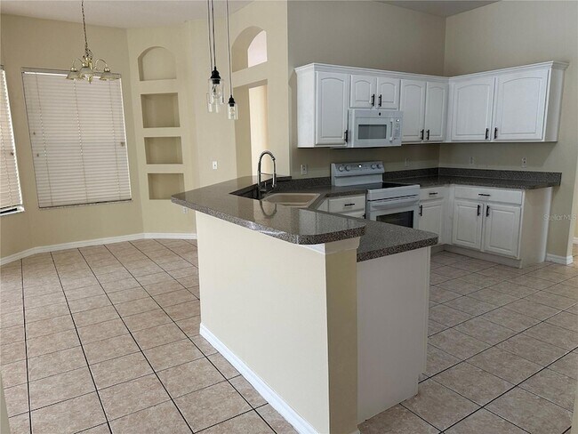 Building Photo - 2988 Howland Blvd