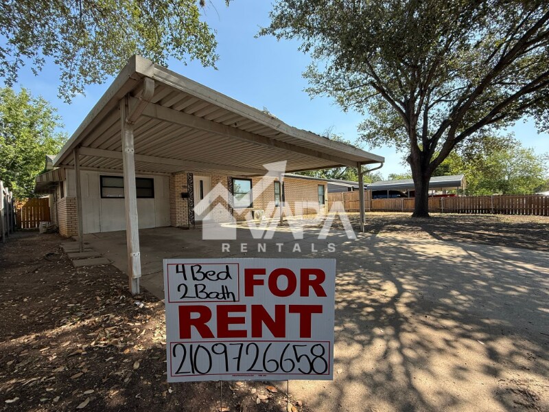 Building Photo - 247 Longview Dr
