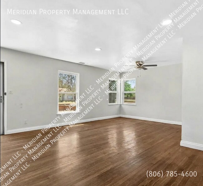 Building Photo - 2426 31st St