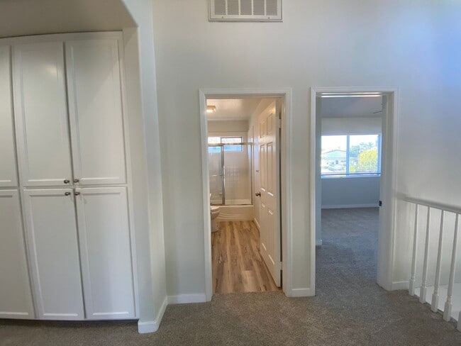 Building Photo - Beautiful Remodeled Home in Carlsbad Village!