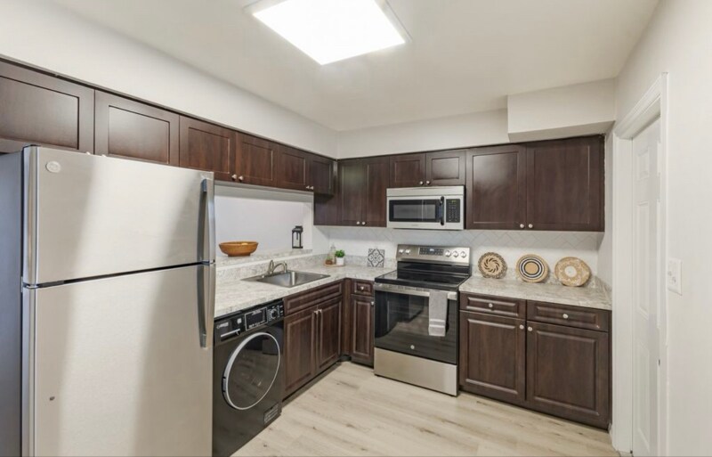Building Photo - 121 Danube Ave