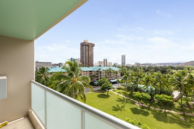 Building Photo - 2 Bed / 1.5 Bath Condo with 2 Parking Salt...