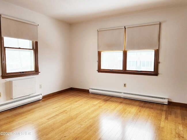 Building Photo - 16 Harold Ave