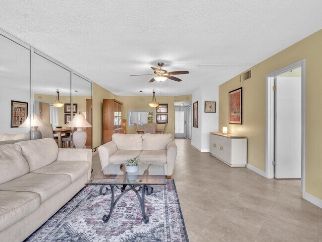 Building Photo - 2717 Florida Blvd