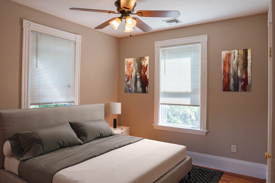 Building Photo - 3 Parker Hill Ter