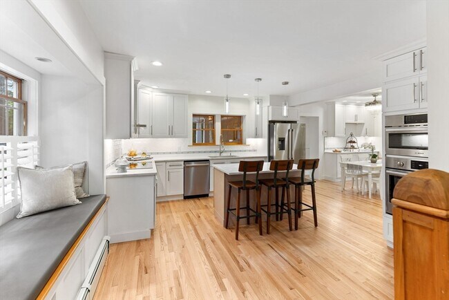 Building Photo - 98 Union St