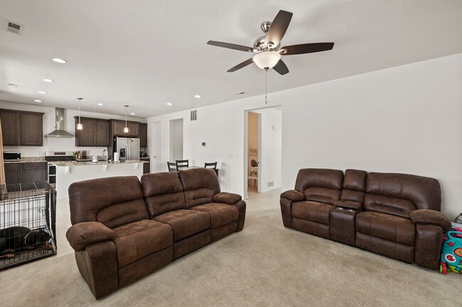 Building Photo - 3315 Bella Luna Dr