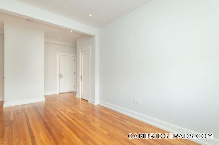 Building Photo - 16 Forest St