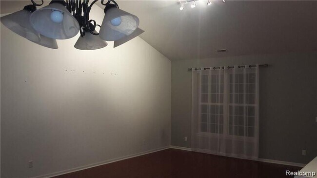 Building Photo - 2088 Arcadia Dr