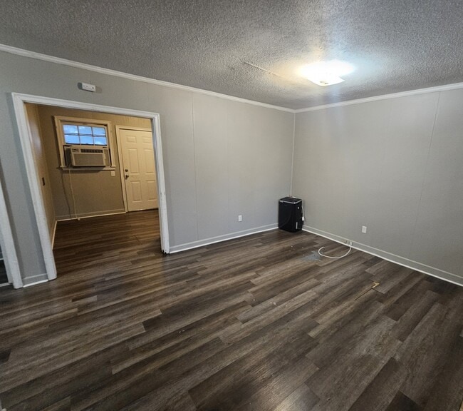 Building Photo - 101 Sibbie Ct