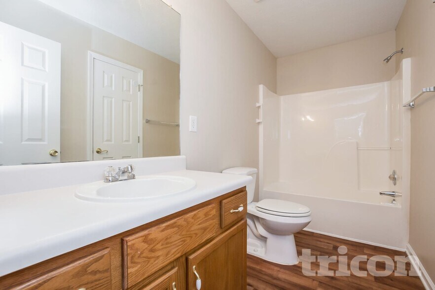 Building Photo - 302 Bethel Dr