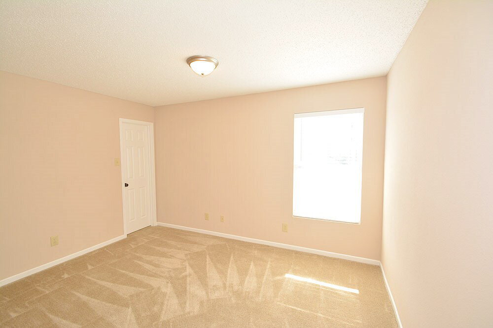 Building Photo - 14390 Black Farm Dr
