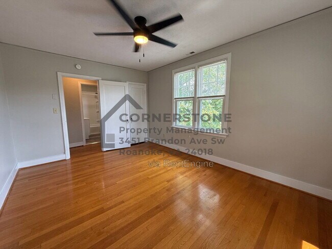 Building Photo - 353 Highland Ave SW