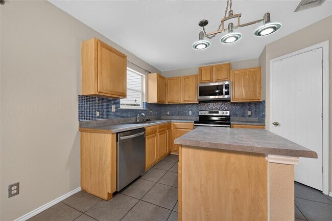 Building Photo - 13636 Merseyside Dr