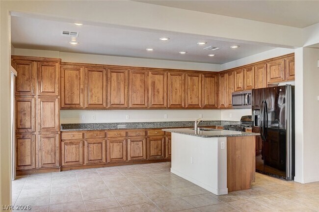 Building Photo - 8148 Sandy Slope Ct