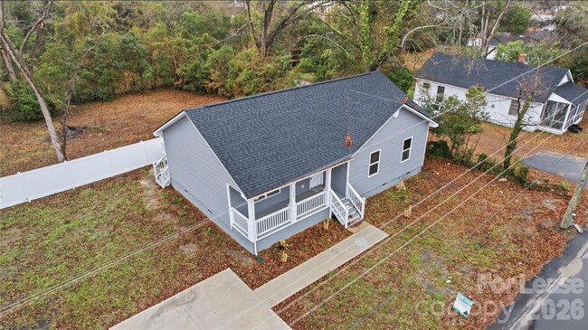 Building Photo - 109 Haddock Rd NW