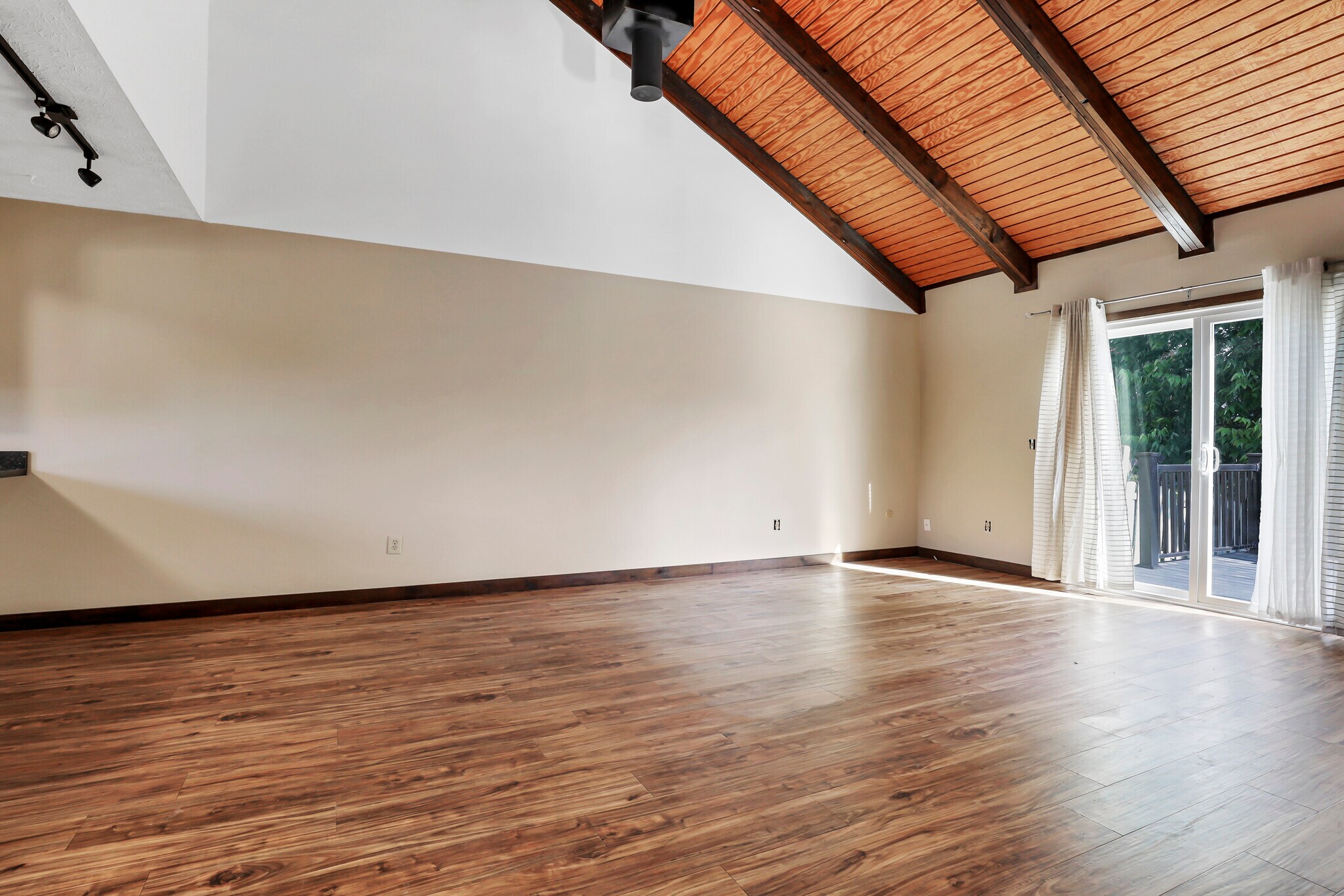 Building Photo - 2991 Cranston Dr