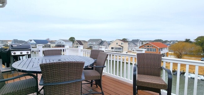 Building Photo - 3238 Dock Ct