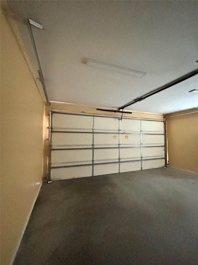 Building Photo - 1424 N Market Loop