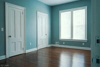 Building Photo - 225 Somerset St