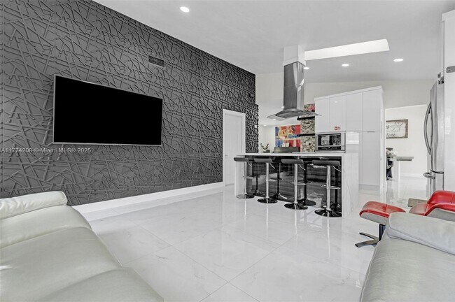 Building Photo - 8840 SW 181st Terrace