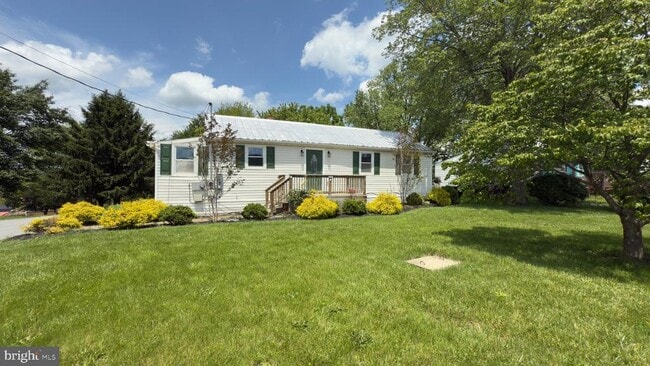 Primary Photo - 22310 Clarksburg Rd