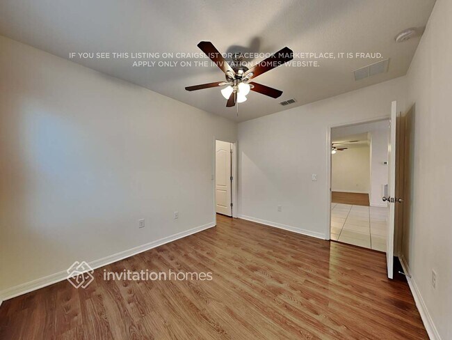 Building Photo - 4415 Reisswood Lp