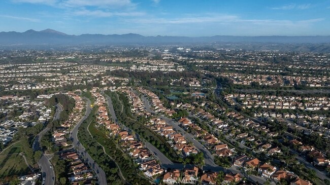 Building Photo - 24722 Via Carlos