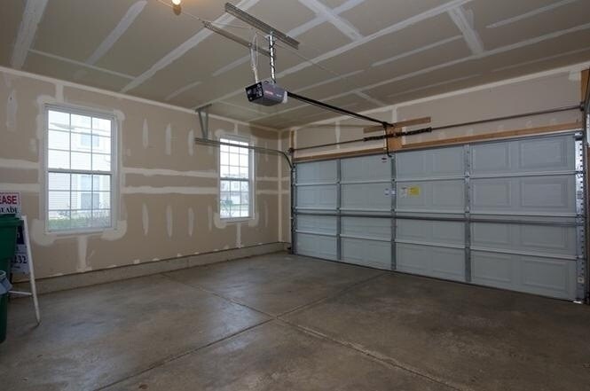 Building Photo - 25243 Colligan St