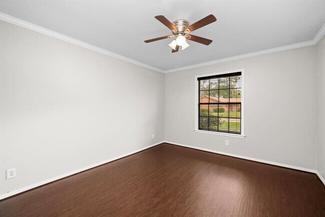 Building Photo - 10139 Knoboak Dr