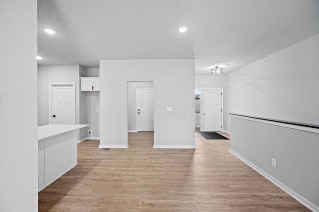 Building Photo - Brand New Townhome - Incredible Space