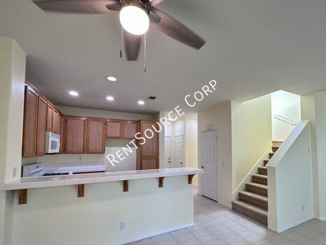 Building Photo - 18004 Flynn Dr