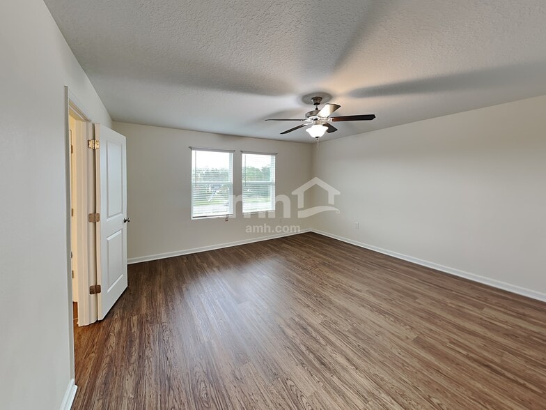 Building Photo - 8716 Layalie Way