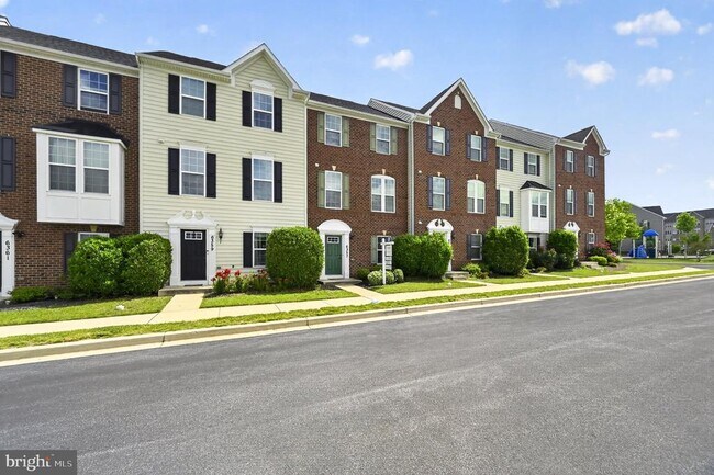 Building Photo - 6357 Walcott Ln