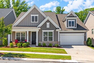 Building Photo - Amenity-Rich Neighborhood!