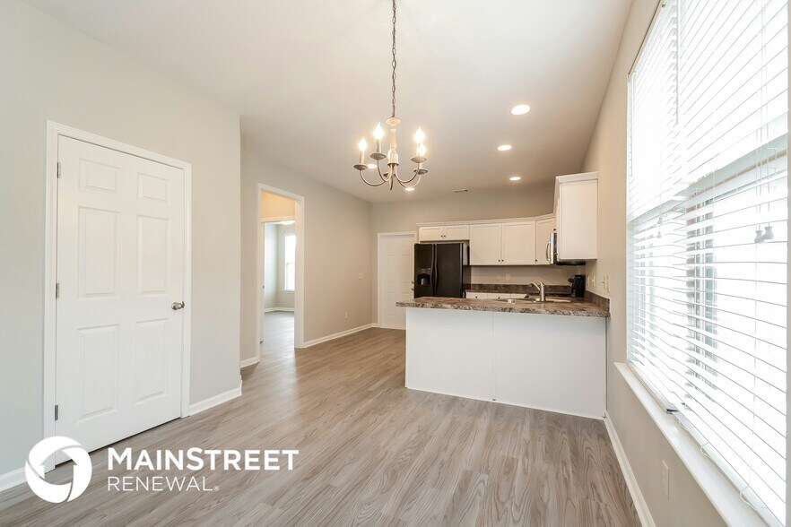 Building Photo - 1203 Washington Dr